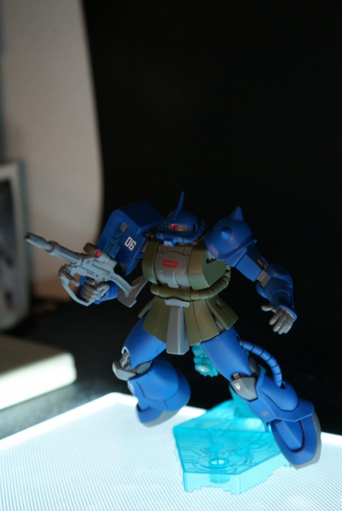 宇宙にいる感じで。