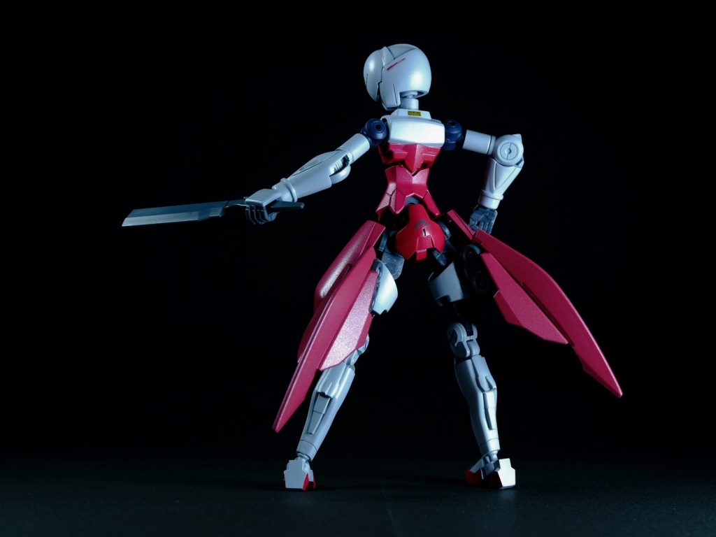 ヒトかつ女性っぽいフォルムになるよう工夫しました。それっぽいパーツの吟味にかなり苦労しました。レシピです。頭:ターンエー頭、 デスアーミー頭胴:イッカク胴腕:クロスボーン魔王手首、ファルシア腕、キャンペーンのジョイント、テルティウム肘腰:鉄血ガンダムフレーム腿、ガデッサ胴脚:モモカプル腿、トライバーニング肩、Gセルフ胴、ZII足先、ユニコーン腕ドレス:リボーンズ脚、フェニーチェリナーシタ