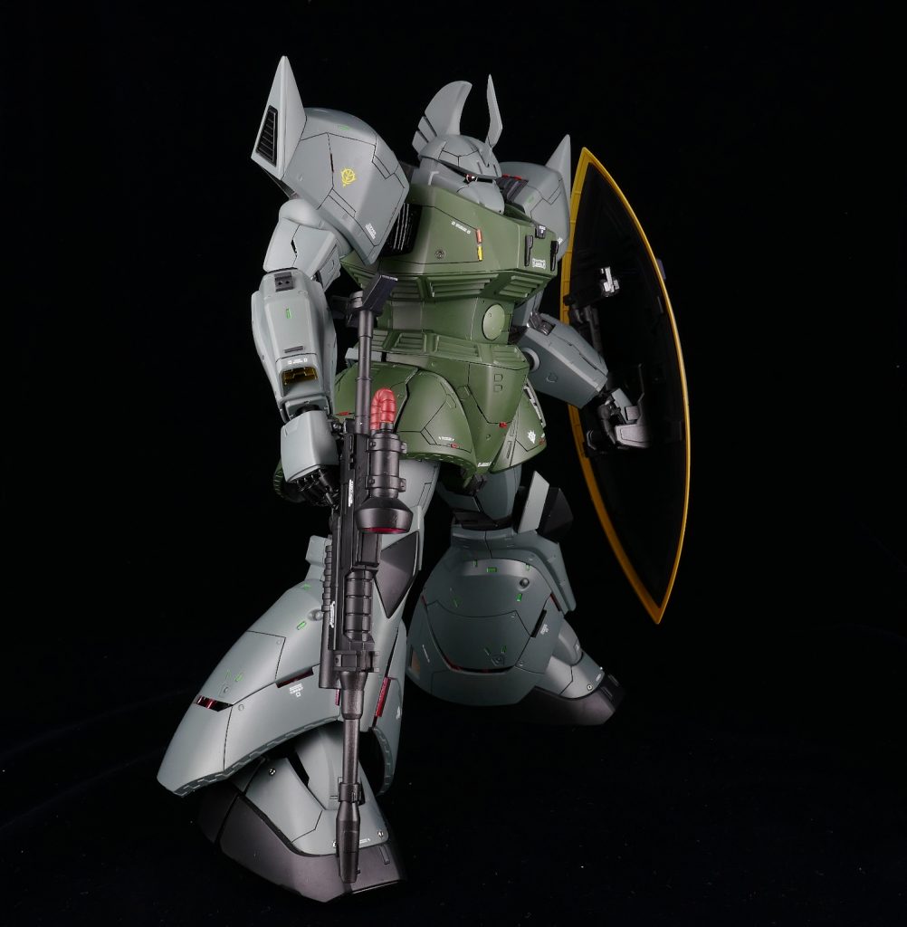 プラチップやプラディテール追加、筋彫りなどやってます。