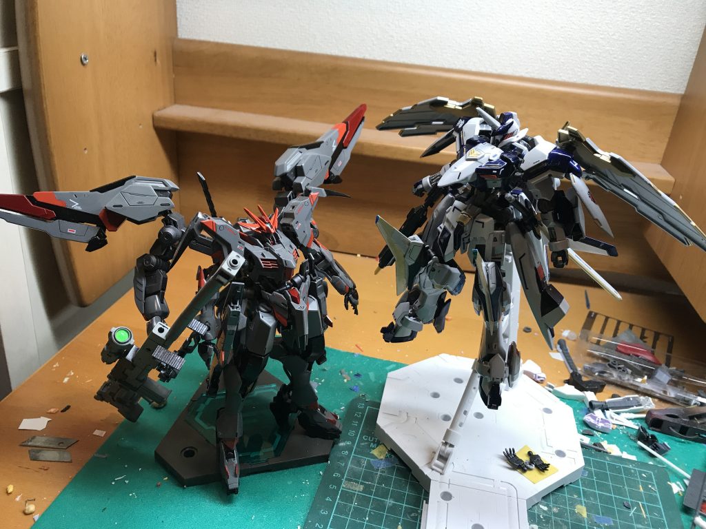 グレイゴーストと共に(￣▽￣)もともとはマルコシアスの腰のアーマーがかっこよくて端白星にの胸のアーマーにしたい！というところから始まりました。最後までご覧いただきありがとうございました多謝m(_ _)m