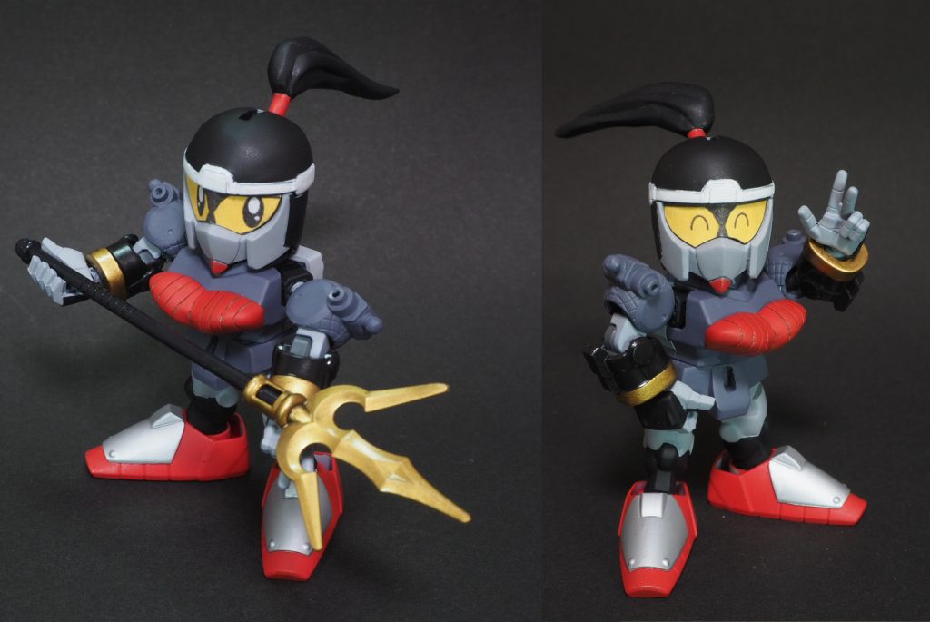 女性であることをアピールするために、軽装体から作りました。脚部は部隊兵(創傑伝)、足部は騎士ガンダムから流用しました。後頭部に接続しているポニーテールはパテで造形しました。