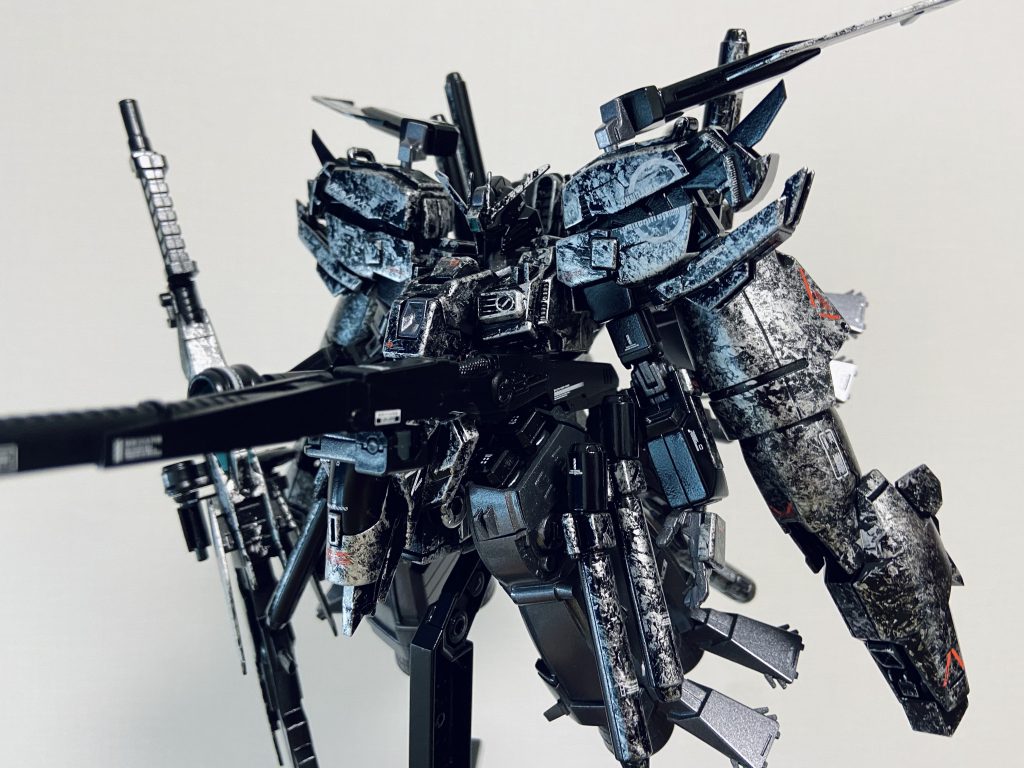 というわけで、Ex-Sガンダム ブースター・ユニット装着型でした！初めてのラップ塗装など、またレベルアップしたと思うので今後もガンプラ製作を頑張っていきたいです！