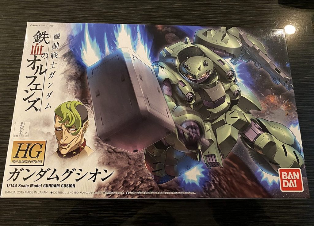 ご覧いただき、ありがとうございます!筋肉の表現をグラデーション塗装で試みるなど、新しい表現にトライした作品になりました。元のデザインが非常に優れているので、お仕事のゲームアートでもグシオンのデザインは取り入れたいな、と思っています。機会があればグシオンハンマーのスクラッチにも、トライするつもりです🐷