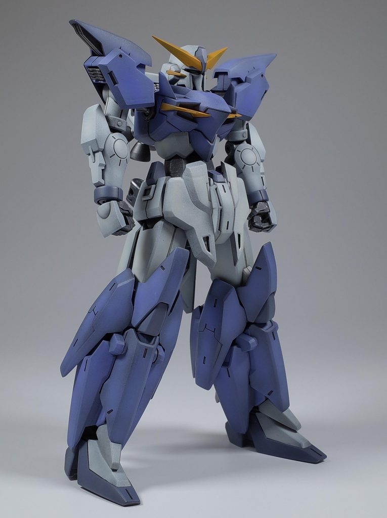 素テルティウム思い通りの色に塗れると気持ちいいです特に黄色はうるさすぎず適度にアクセントになる色にできました武装なしだとすっきりした印象ですがガッチリ体型