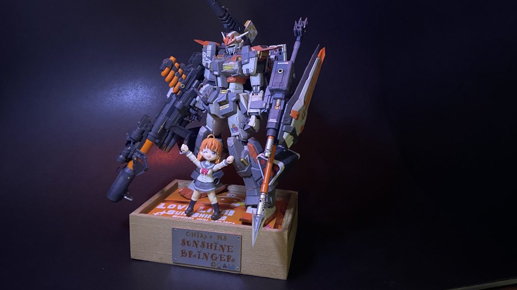 前から。元ネタのラブライブサンシャインでは母校の廃校を阻止すべく、アイドルになる彼女らですがGBNに出場する事になった世界線の機体でございます。