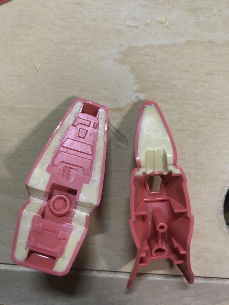 肉抜き穴埋めは足裏と膝です。割とガタガタだけどあんまり目立たないのでヨシ!