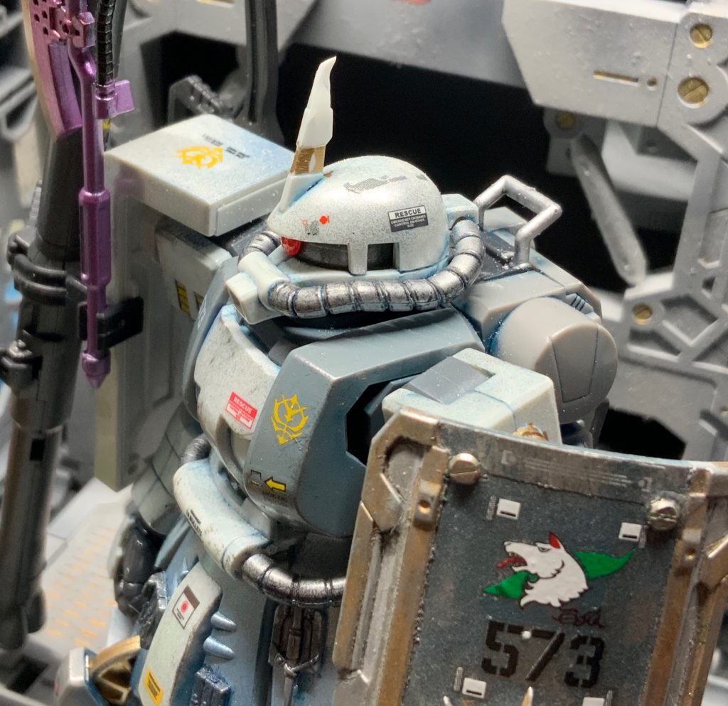 アンテナ削りました〜　が、チューブのパーテションライン消すの忘れたʕʘ‿ʘʔ まあ、いっか　