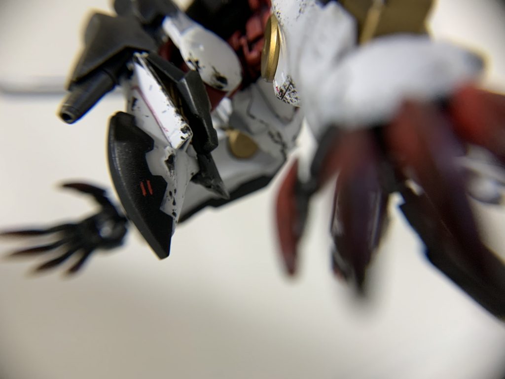 マクロレンズを使って撮ってみた1枚エンカウント演出みたいで少し面白い1枚になりました笑