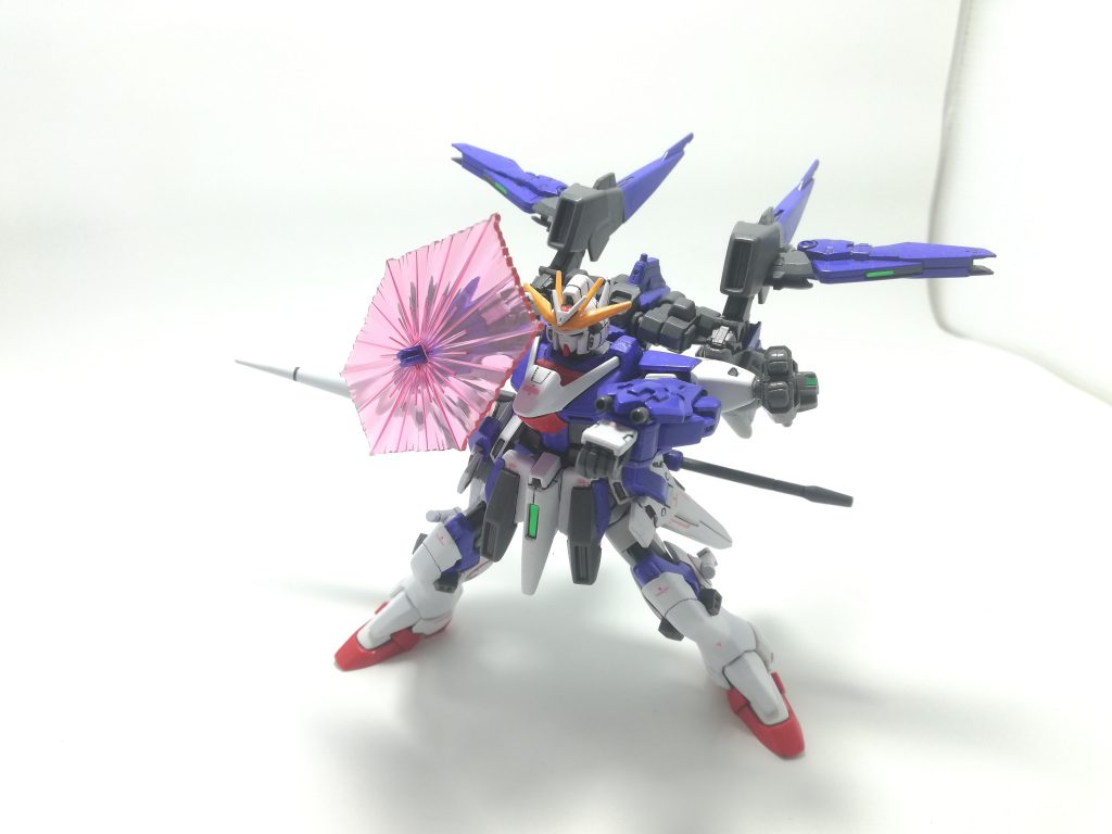 両手にI-フィールド装備 ,さらに左側はビームバルカンもある.