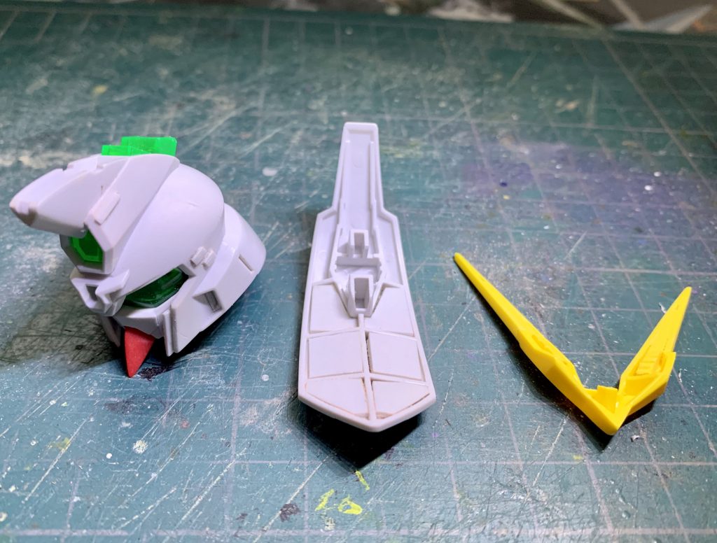 同色ランナーで空洞を埋めてます。