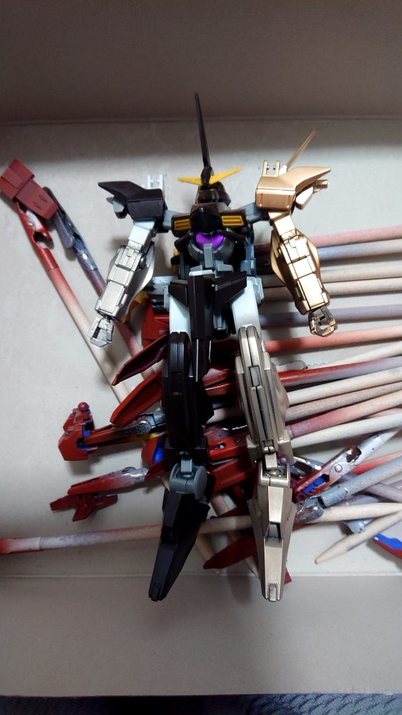 金色を塗り分けるために安心と信頼のスローネアイン君に生n·····テストに付き合ってもらいました！ありがとうスローネアイン！これからも生贄として頼んだぞ！！