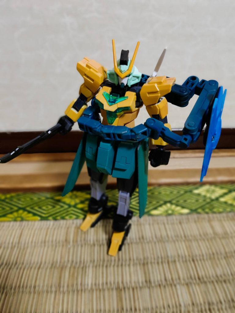 ベースがコアガンダムⅡなのでアーマー脱着も可能です!より人間的なフォルムにできますよ!(元ネタは妖怪少女ですが)