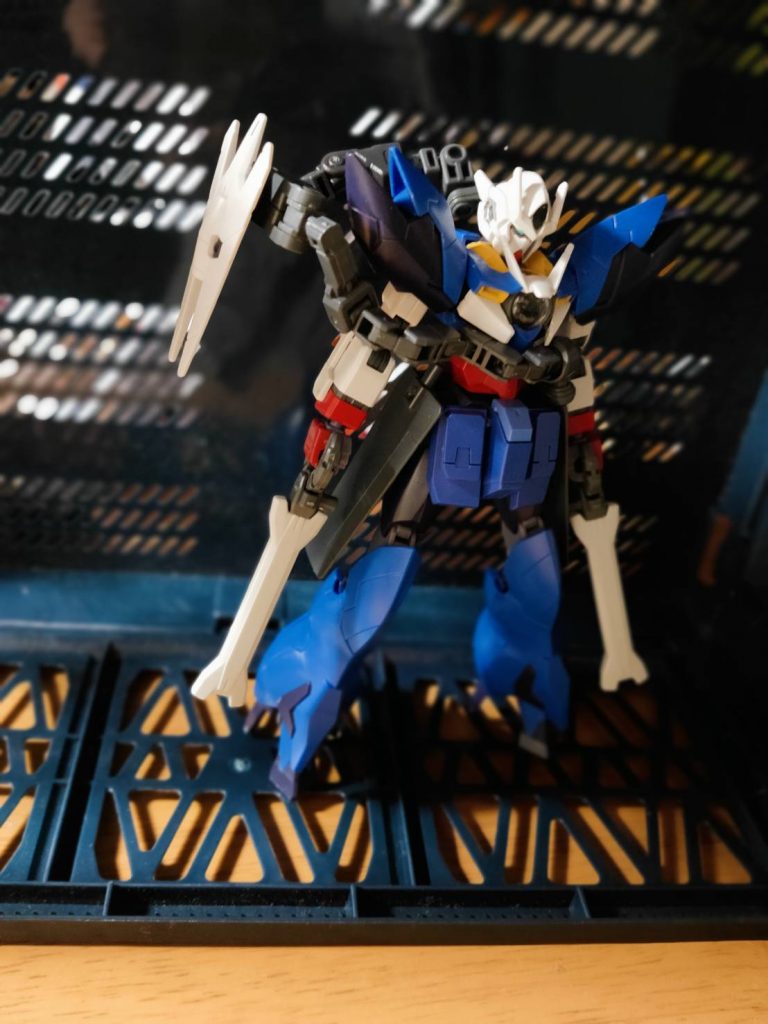 ここからは制作過程に入ります!初期はクアンタを使用するつもりでした!サードアイが逆についてるのは単なるミスです笑