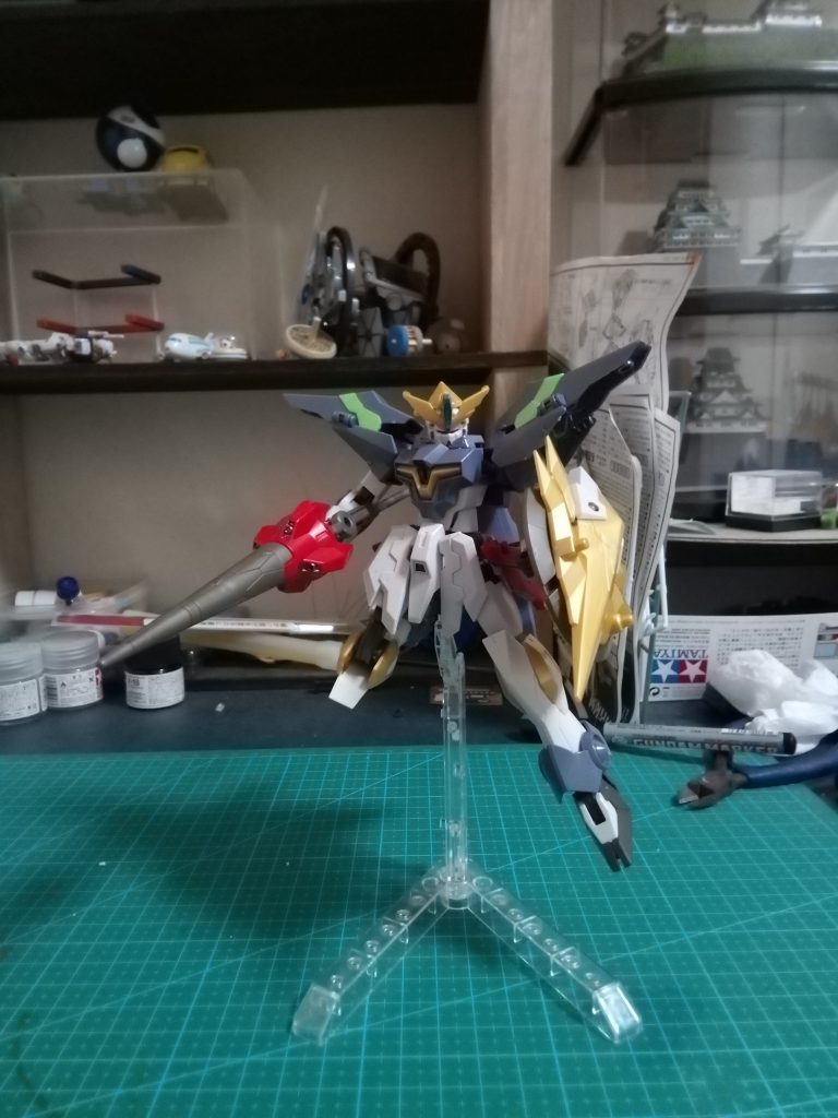 ガンダムイージスナイト–2枚目/制作者：エビコウキ