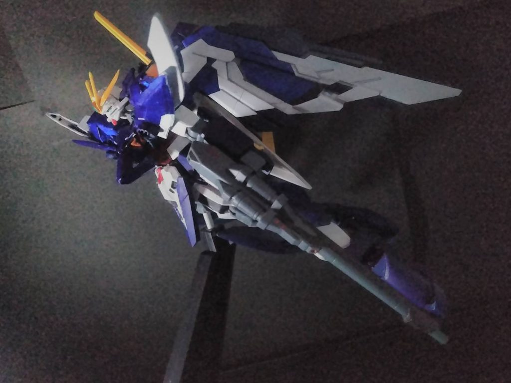 飛翔!塗装はアクリル絵の具で