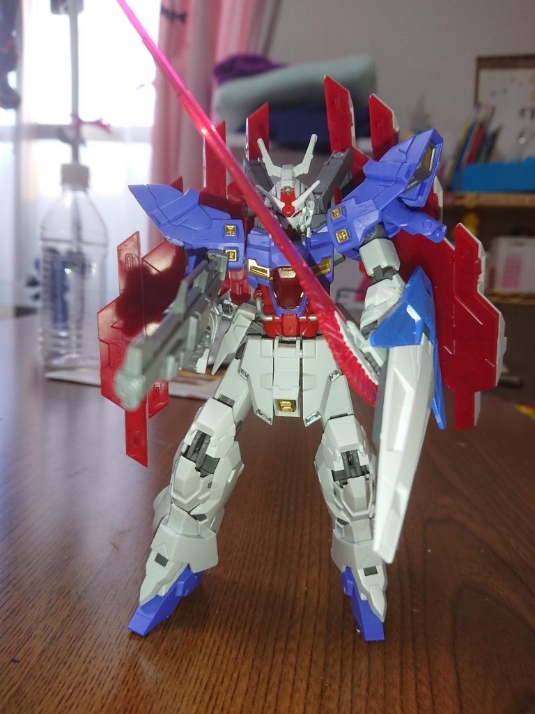 ムーンガンダム高起動型–5枚目/制作者：ミル・ソフィア