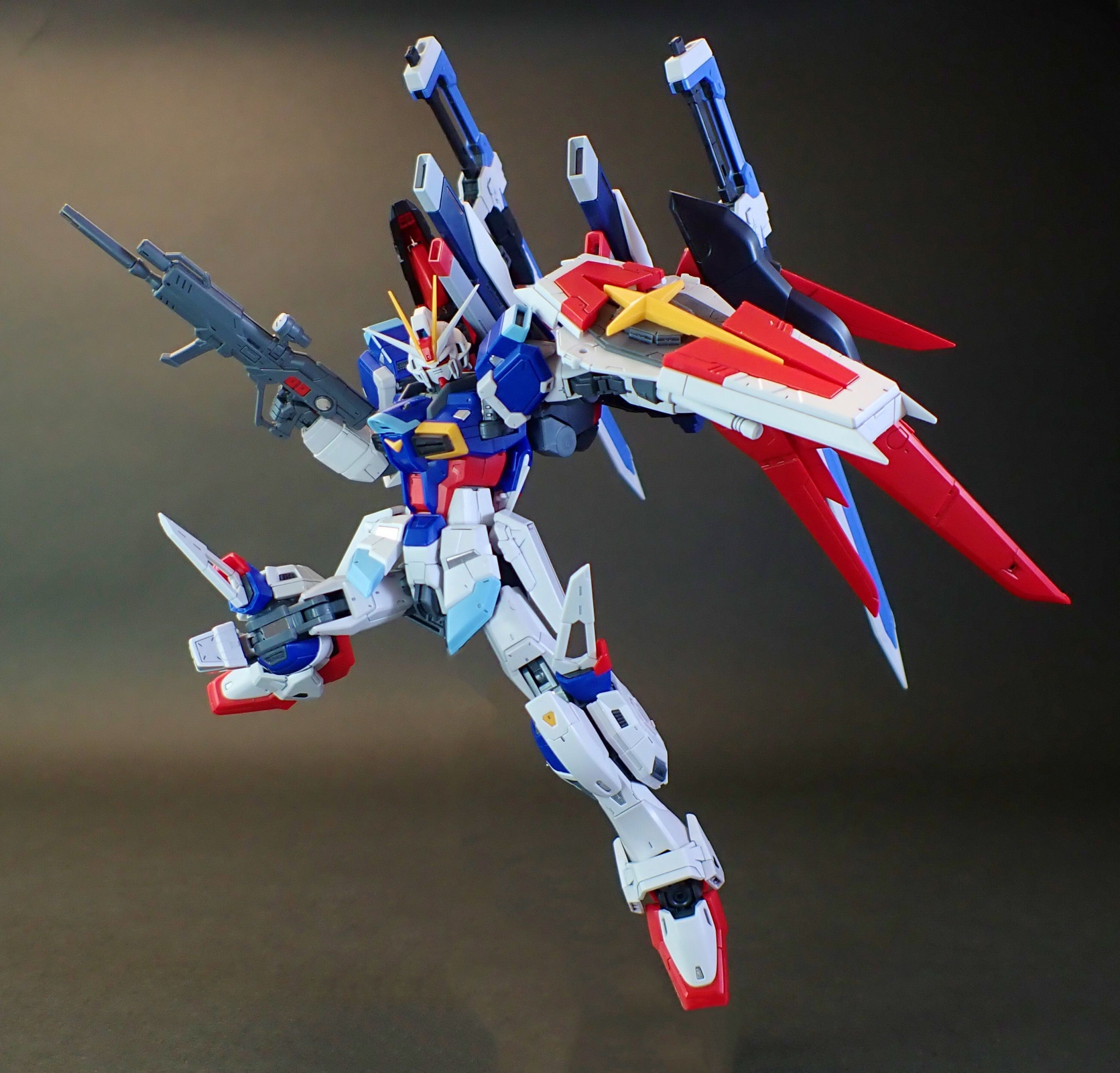 RG デスティニーインパルスガンダム｜衣緒さんのガンプラ作品｜GUNSTA