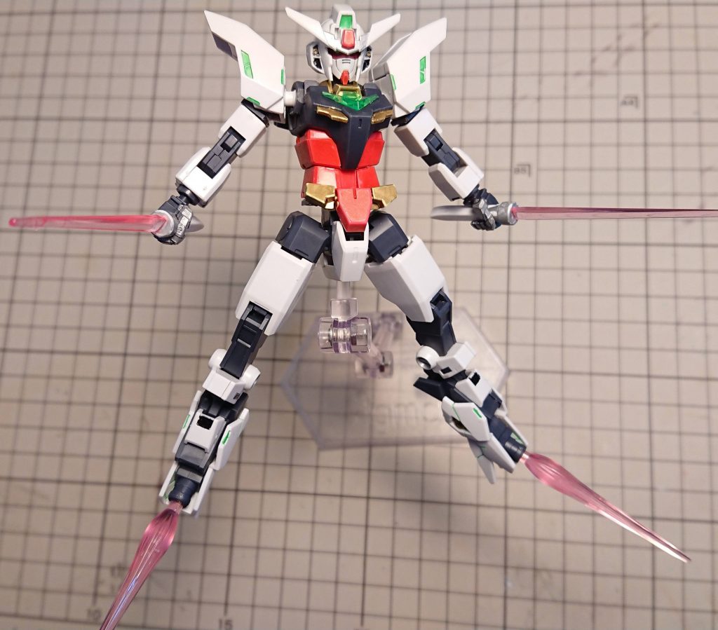 足に接続すればアルケー型ビームサーベル。