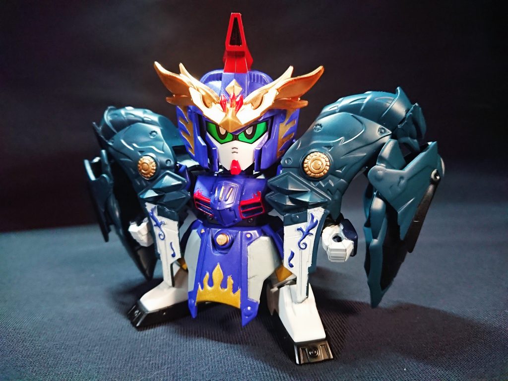 敗栄仕様はアーマディロ装備です。EWのカスタム版のためマントで制作予定でしたが、他武将の敗英に合わせてマントからアーマディロに変更しました。