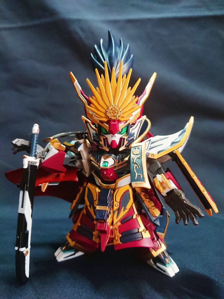 武者ワールドを自らの手で治めようとしている傑物。ゆくゆくは他のワールドの統一も目論んでいる。優秀な部下を各地で集めており、旅をしていた曹操にも目を付けた。