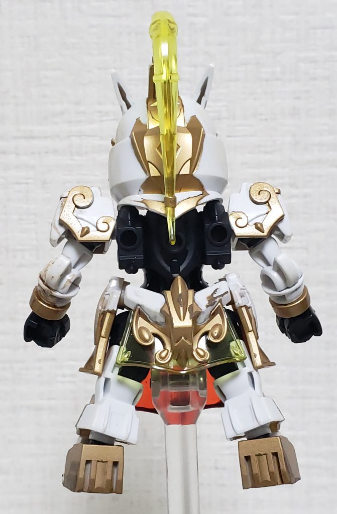 背面このキットは肉抜き目立ちますね。