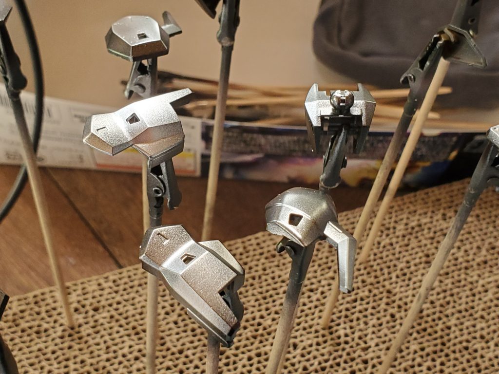 下地は黒立ち上げからのSBシルバー