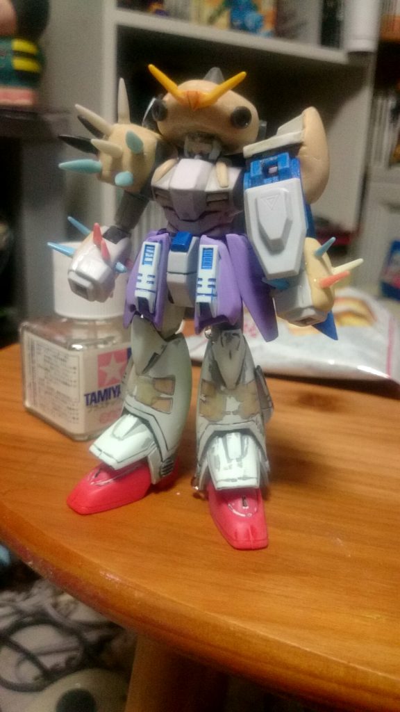 トゲトゲ付けて、塗装前。塗装は水性ホビー筆塗りです。鉛筆で軽くウェザリングして、つや消しコート。設定が少なくて困りましたが、ローズに似ている部分が多かったので、わりと作りやすいのでは？