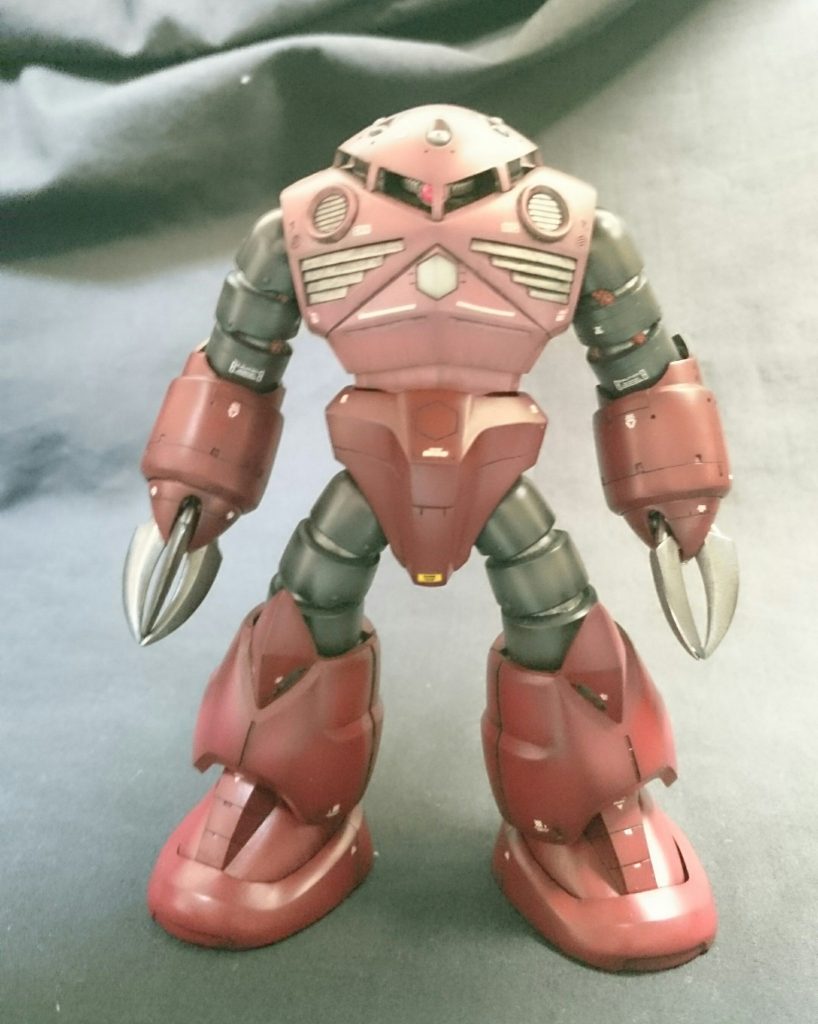 手を加えた箇所はモノアイ、腕延長、腰幅増し、足の甲の可動化です。