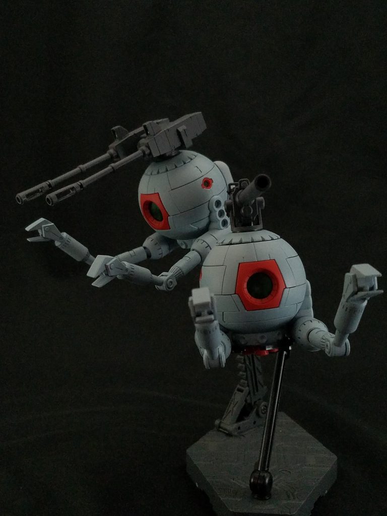 2機並べて。どうしてジョイントパーツを2つ作らなかったのか…orz