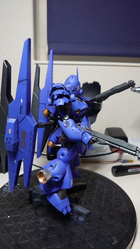 肩パーツを膝下パーツのバーニアとして位置変更しました。