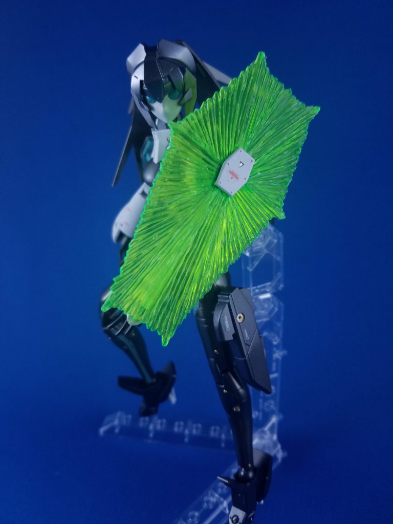 ビームシールドこちらもヒートペンで加工