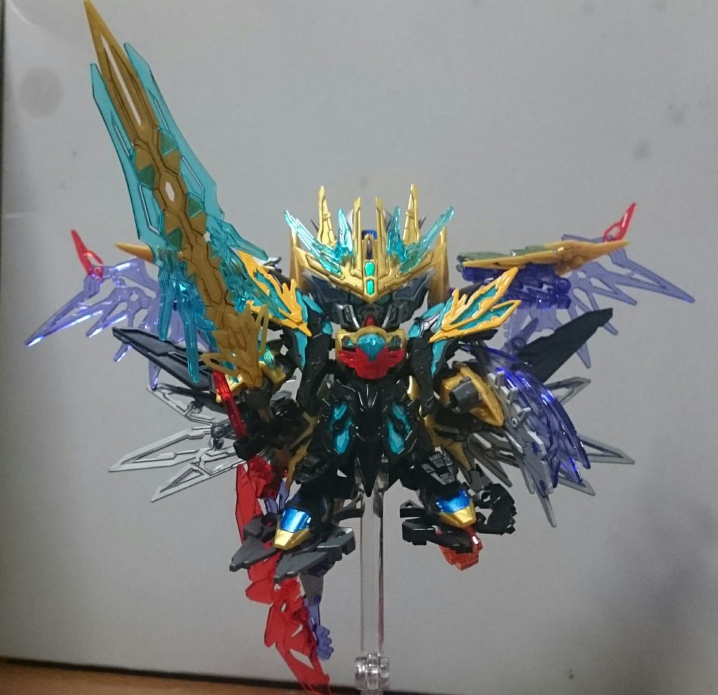 そして、荀彧含むブルーウイング社員たちのパーツを結集させて合体!!!龍賢 劉備と同じくらいゴテゴテで、あまり動かせないっス