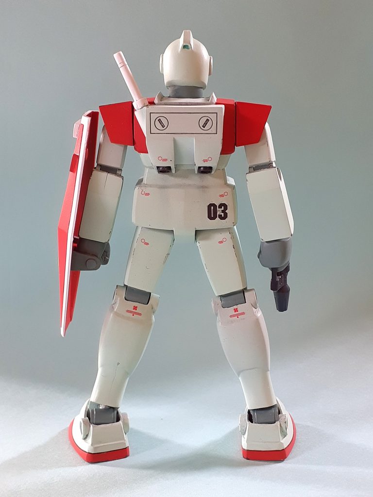 アキレス腱のアルミ針金隠しに、本来二の腕にハマるパーツを加工して間接っぽく。組み立て時に若干肘とふくらはぎが割れちゃった…悲しい。カラーレシピ塗装は全てラッカーにて。◇本体色クールホワイト：91％イエロー：3％スカイブルー：6％◇赤シャインレッド：53％蛍光イエロー：43％クールホワイト：4％◇関節RLM78ライトブルー◇ビームスプレーガンネイビーブルー