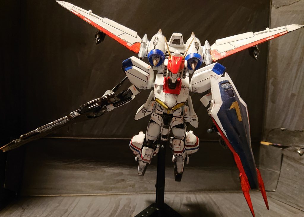 最後は、元のウィンダムの箱絵風ポージング。 