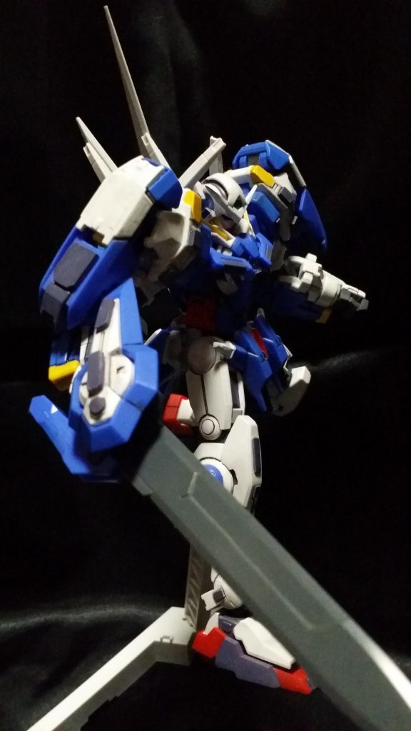 肩アーマー閉じた状態です。