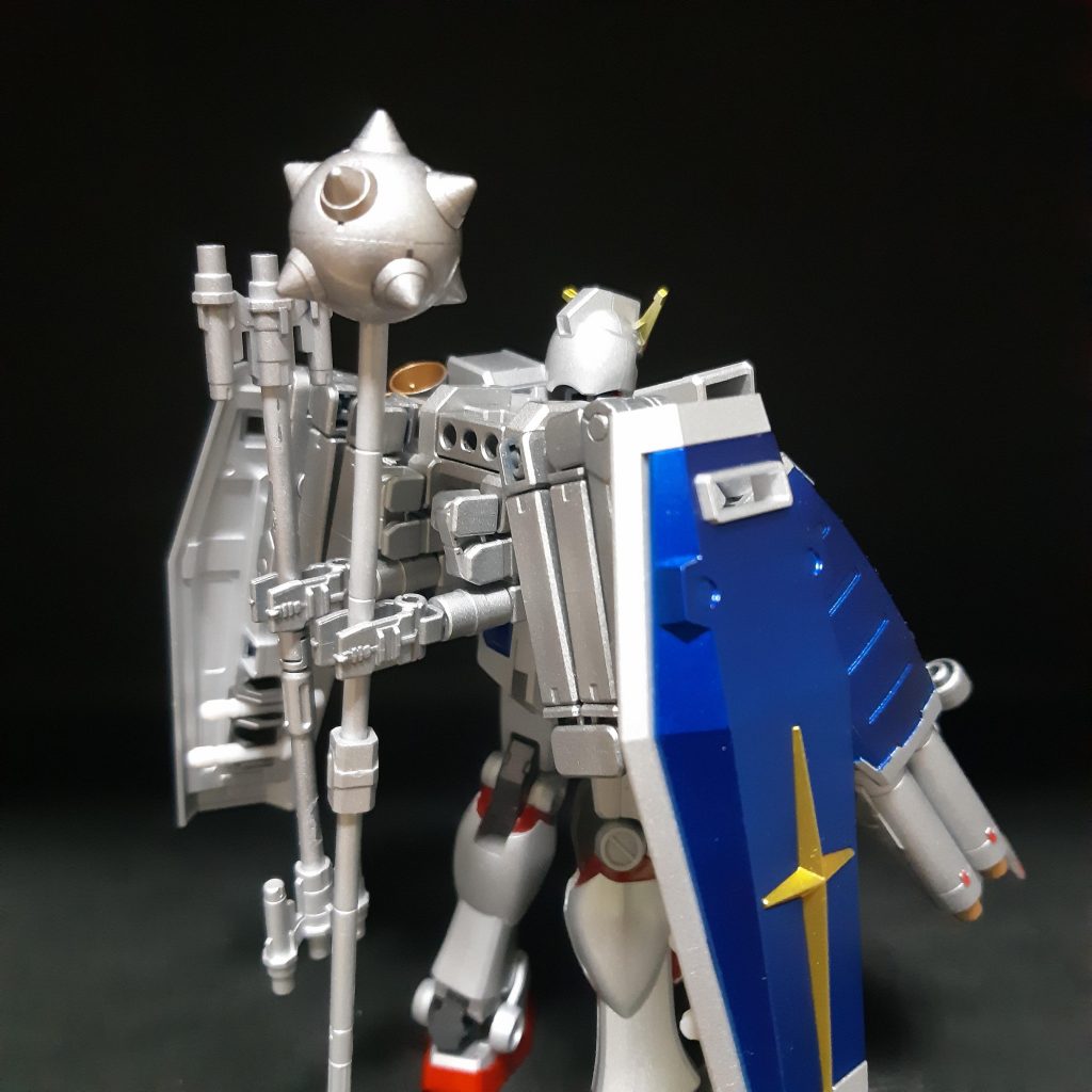 武装のマウントにパワードアームズパワーダーや、スカルウェポンのアームを使用。シールドの裏にビームサーベルを2本ずつ装備。アームは武装の持ち替えだけでなく、背中側限定でビームサーベル攻撃も可能。