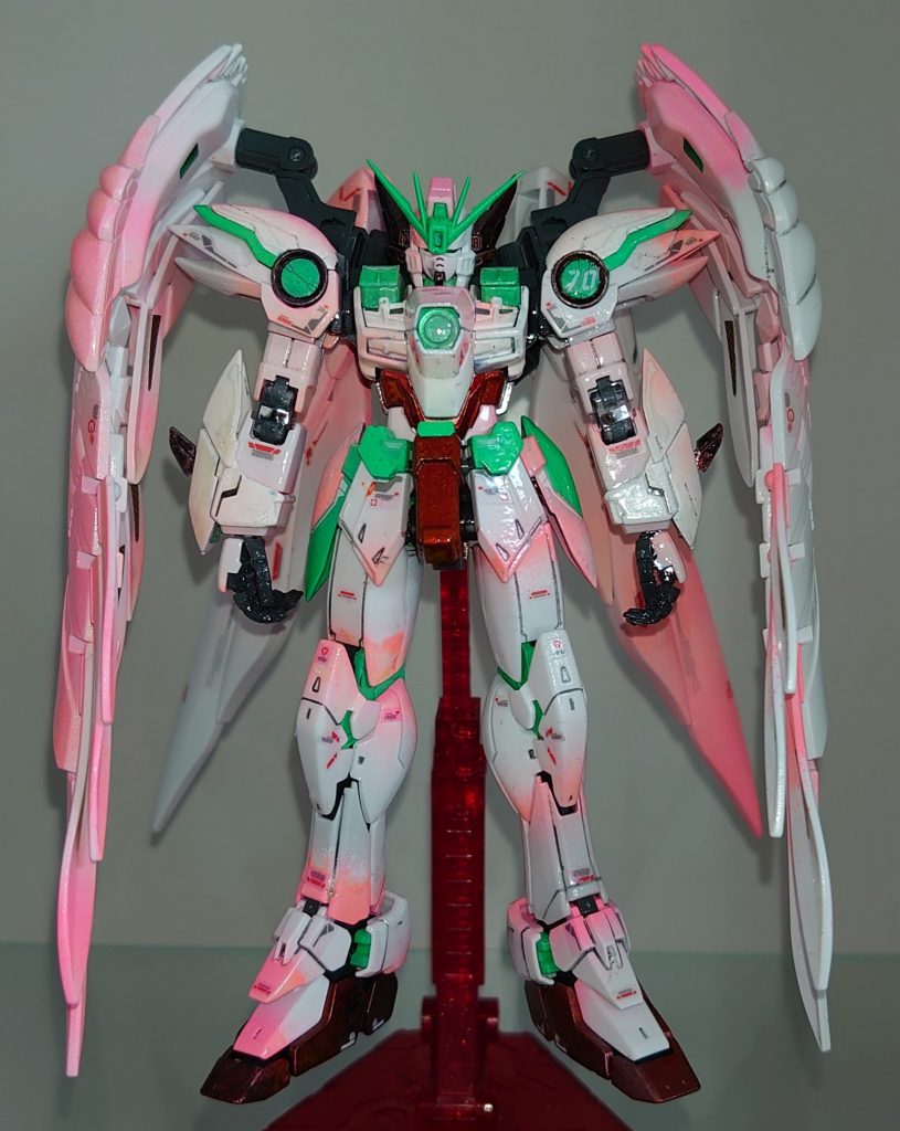 キラとラクスの娘、セフィリア・クライン専用の機体産まれながらのスーパーコーディネーターでSEED保有者であるセフィリア専用に開発されたフリーダム系譜の機体