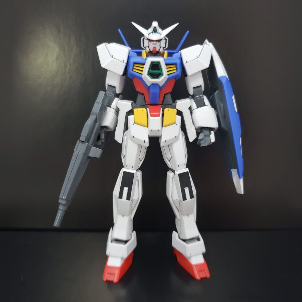 基本成型色の部分塗装で仕上げましたAGE-1ノーマルはキットの完成度が高く、気になるところはドッズライフルをマウントできないことくらいなのでほとんど改造はしてません。