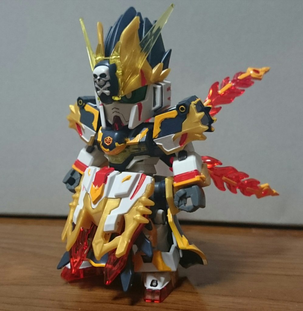 ・甘寧クロスボーンガンダム「三国伝」ではケンプファーが演者だった甘寧。今作ではクロスボーンが演者スね今回使用したマーカーはイエローとレッドが殆どっス。あと時々ホワイト&ヘビーガンメタリック。