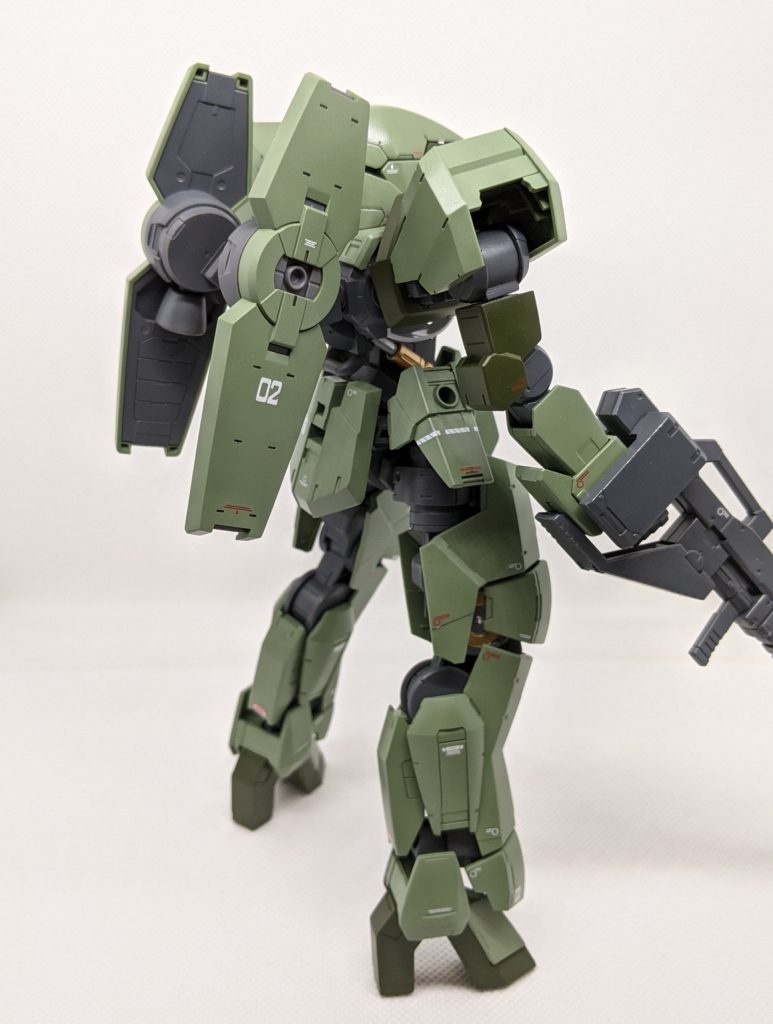 シリンダーのゴールドがアクセント、のつもりです。