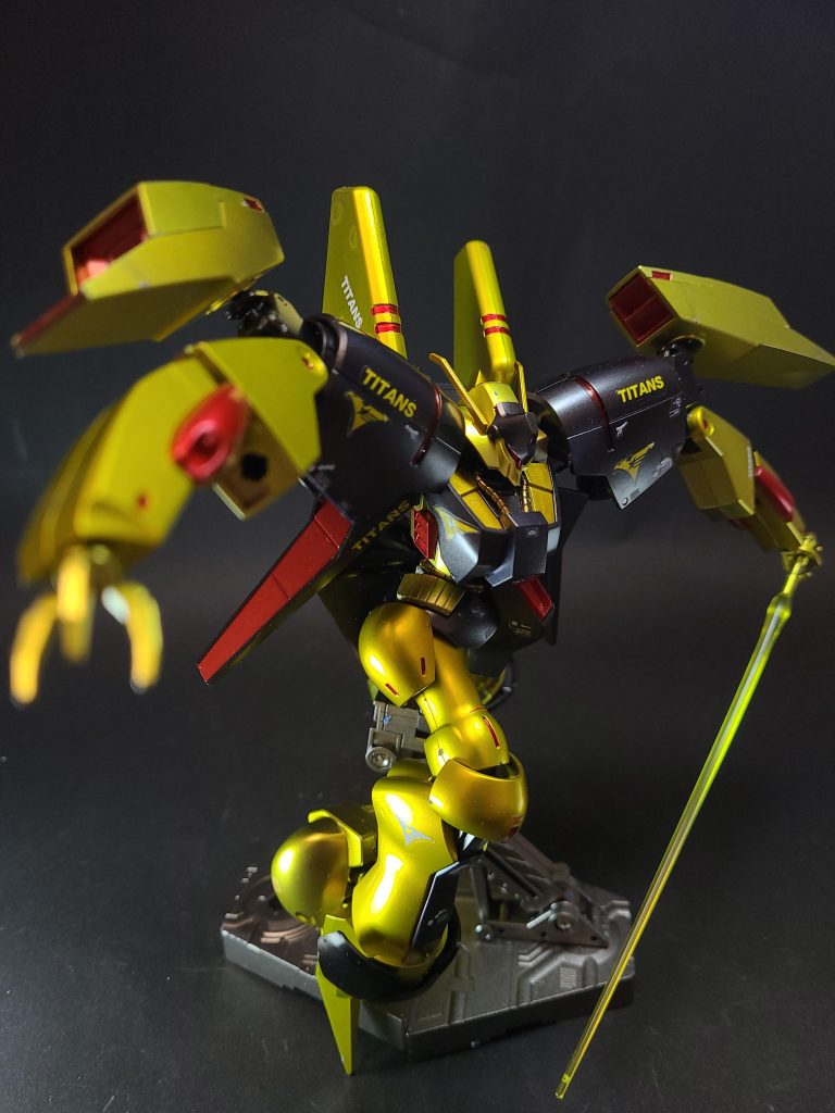 漫画『機動戦士ガンダムUC 星月の欠片』では、宇宙世紀0088年、宇宙への打ち上げ施設に移送中の本機をドナ・スター中尉が独断で出撃。推進剤もろくに充填されていない状態で、連邦幹部夫妻の乗るデッシュを襲撃するテロリストのセイバーフィッシュを殲滅する。漫画『機動戦士ガンダム U.C.0094 アクロス・ザ・スカイ』では、ディエス・ロビンの偽名で連邦軍トリントン基地の整備兵となっていたドナが、オーストラリアの旧ティターンズ系の武装組織の本拠地「デビルズ・ネスト」に潜入して本機を強奪する。同時に連邦軍フレスベルク隊およびレイヴン隊によるデビルズ・ネスト制圧戦が進行中であり、加勢する形でガブスレイと交戦し撃破する。その後、サイコガンダムMk-IIが放り投げたルガー・ルゥのリバウを受け止めた際にパワーダウンし、落下する