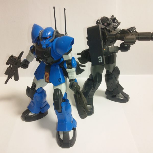 ２機のアクト・ザク