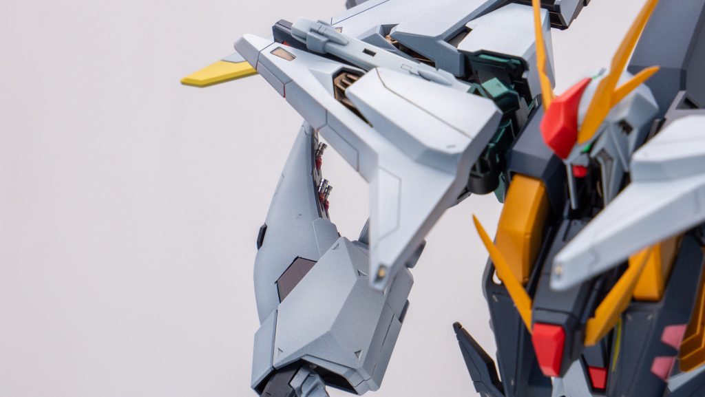 ICピンが埋め込まれております。