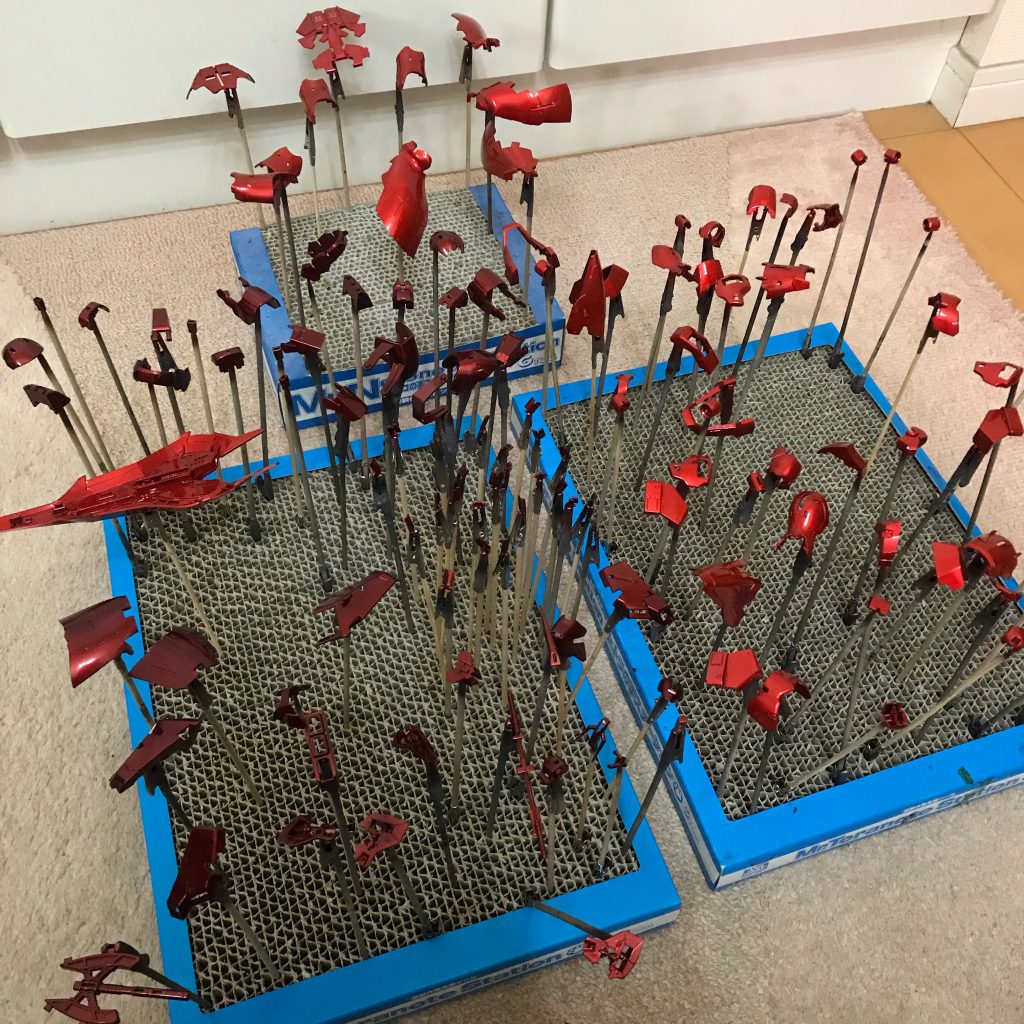 Mr.カラー製のクリアーレッドとGXディープクリアーレッドの二種類を用いて3回重ね吹き