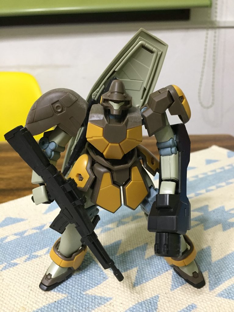 色々な装備で個性のあるマグアナック40隊の一機をシンプルに無改造で製作です\(//∇//)