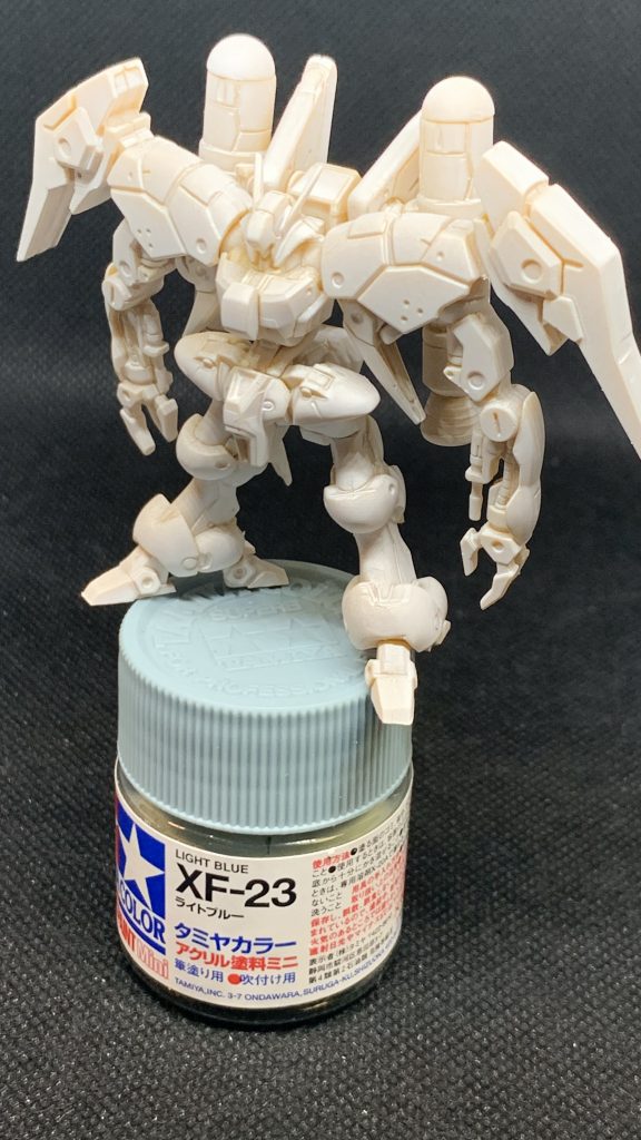 白サフを吹いた状態これで完成にしてもいいかもってぐらい綺麗