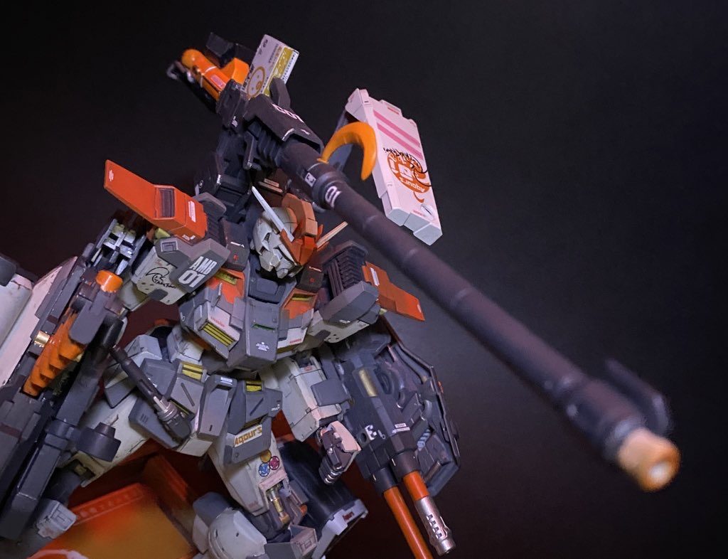 超長距離みかん爆撃砲静岡は沼津の名産品であるみかん「寿太郎」を全国各地に爆撃する長距離砲です。搭乗者のエイムを補助すべく補助AIを付けてあります。