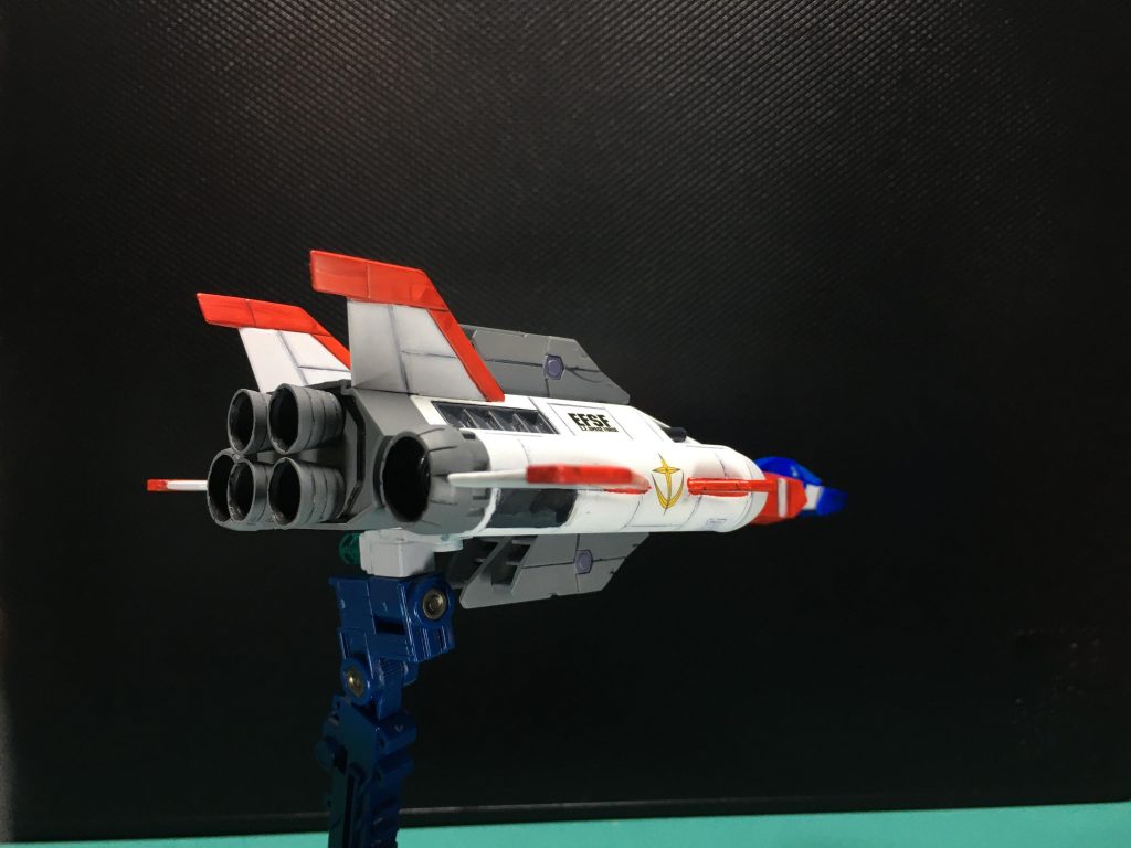 上下にブースターを装備した高機動仕様。