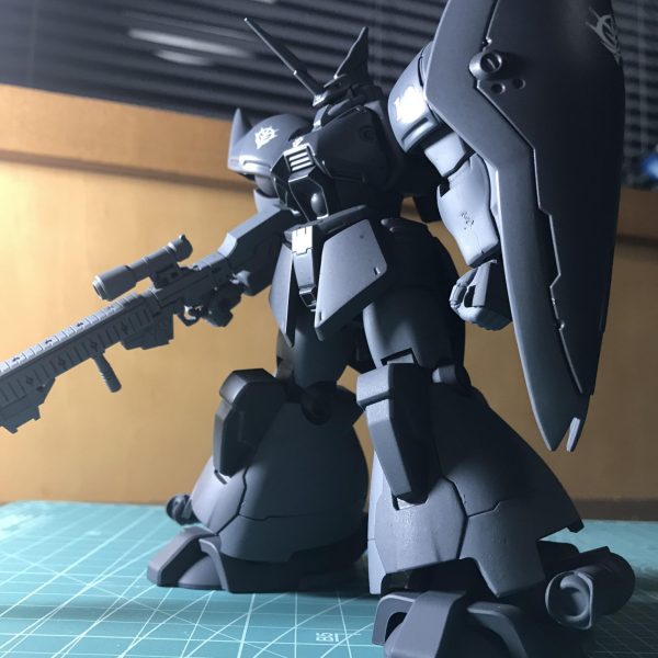 MS-14S グレイ・シャイアン少佐専用ゲルググ