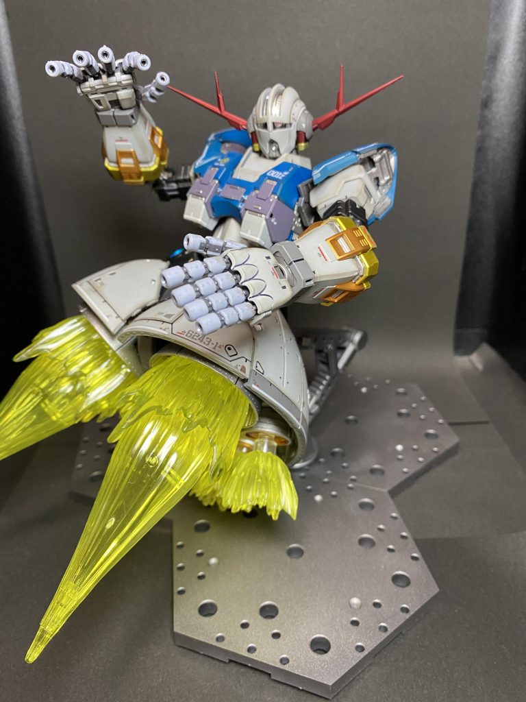 エフェクトパーツも塗装する予定でしたが、この撮影しか使う事が無さそうなので保留中